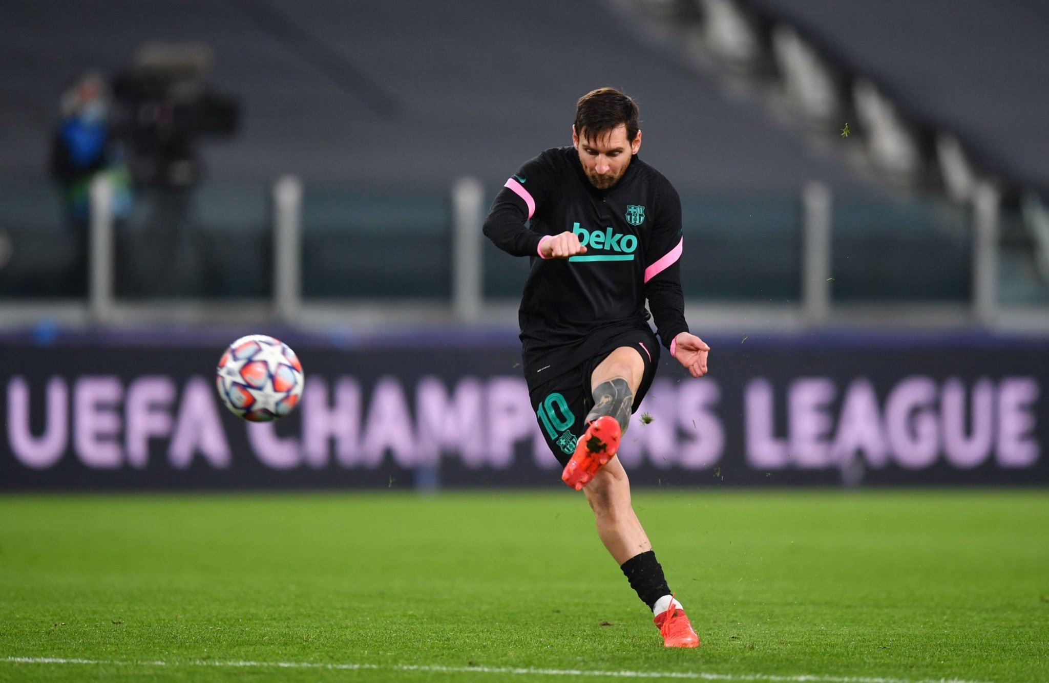 韦世豪必须 韦世豪必须