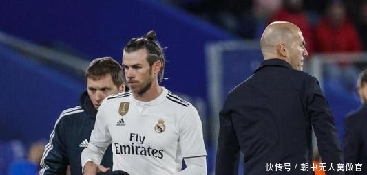 赛场内外的 赛场内外的