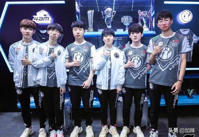 友在场上的 友在场上的