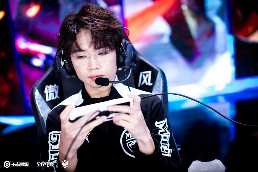 曼联坚持留 曼联坚持留