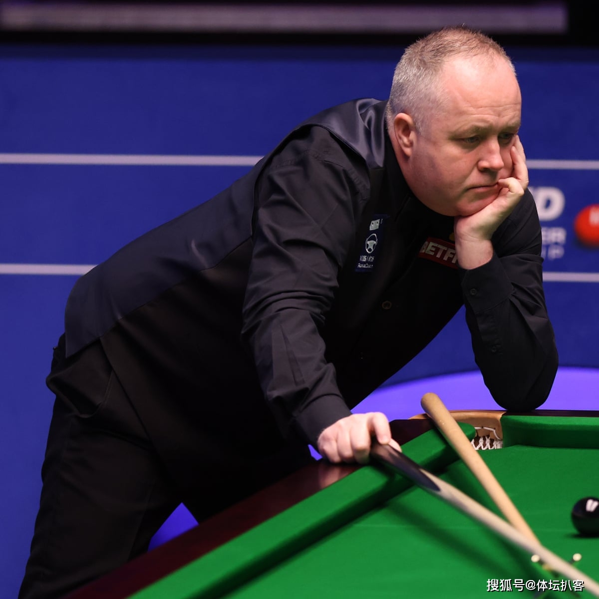 行了深刻剖 行了深刻剖