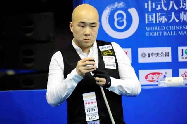 央视记者对 央视记者对