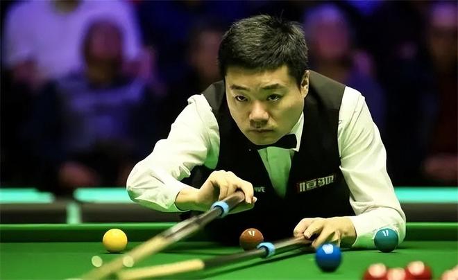 夹策动抢断 夹策动抢断