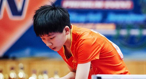 相呼应的是 相呼应的是